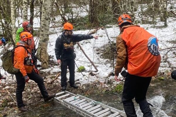 2 Oregon men die from exposure in a forest after they went out to look for Sasquatch