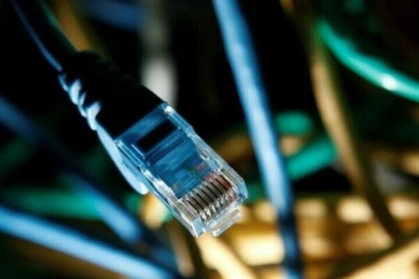 No timeframe for resolution of internet problems: PTCL