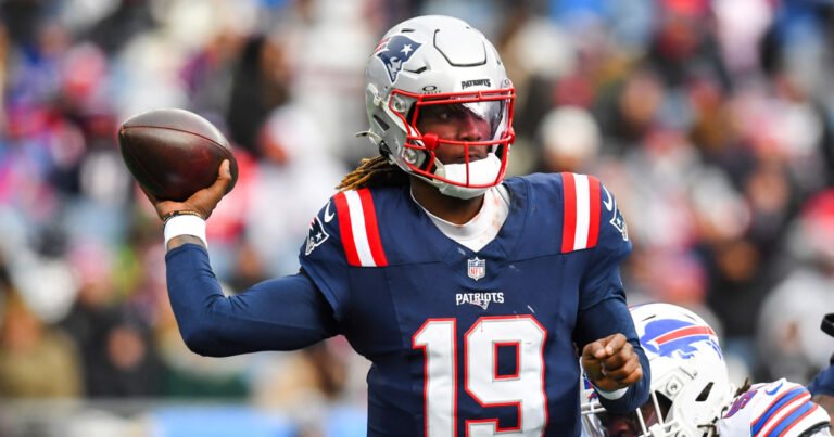 Patriots trade quarterback Joe Milton to the Cowboys