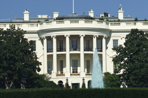 Trump signs order lifting sanctions on Syria – World