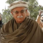 PTI delegation meets Fazl, JUI-F agrees to support Achakzai’s nomination for NA opposition leader